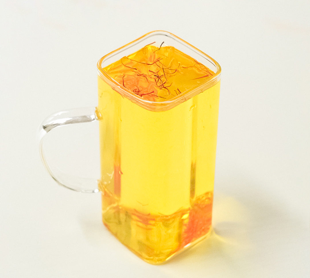 Infusion de safran avec des stigmates purs de Taliouine, riche en bienfaits apaisants